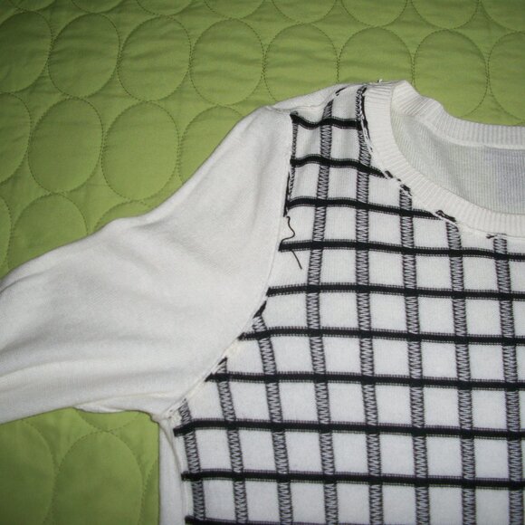 Ann Taylor White/Black Long Sleeve Sweater Size XSP - Picture 11 of 15